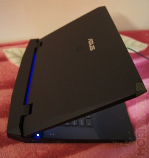 mobimaniak-asus-g73jw-podswietlenie2 mobimaniak-asus-g73jw-podswietlenie2