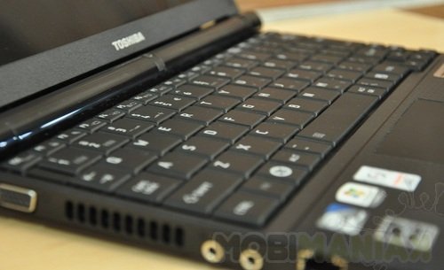 toshiba-mini-nb250-33