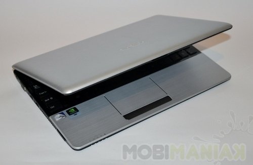 asus-eee-pc-1215n-24