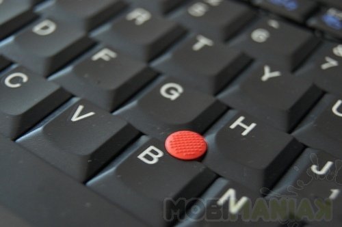 mobimaniak-lenovo-thinkpad-w520-trackpoint