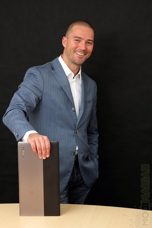 Krzysztof Lis Toshiba