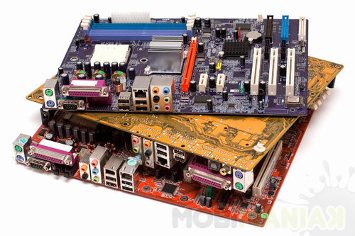 Fotolia_Skladanie_PC_3