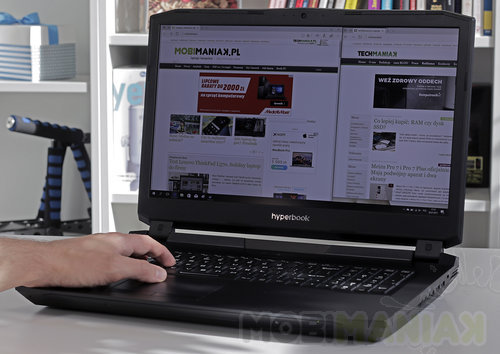 Hyperbook X77VR2 / fot. mobiManiaK.pl