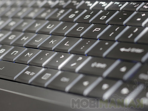 Hyperbook X77VR2 / fot. mobiManiaK.pl