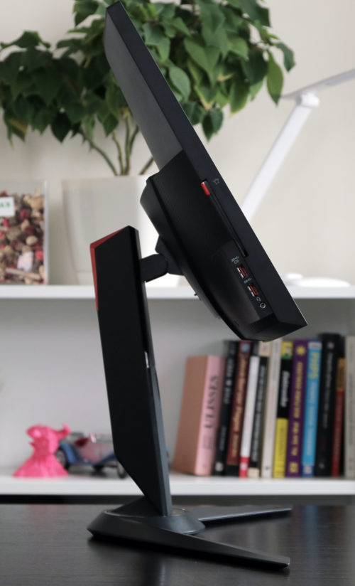 Lenovo Y27f / fot. mobiManiaK.pl