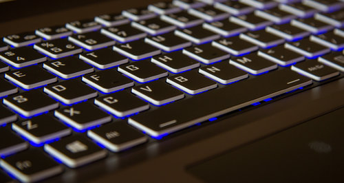 Hyperbook SL504 OLED / fot. techManiaK.pl