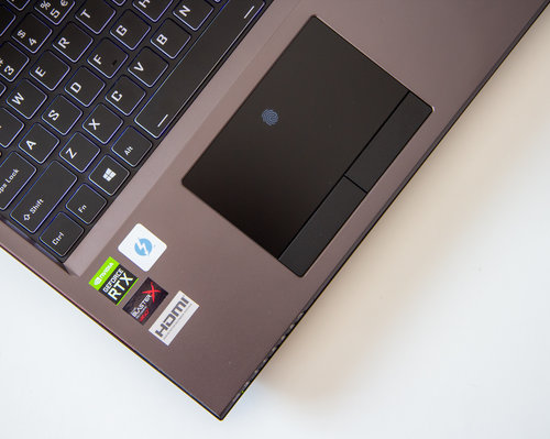 Hyperbook SL504 OLED / fot. techManiaK.pl
