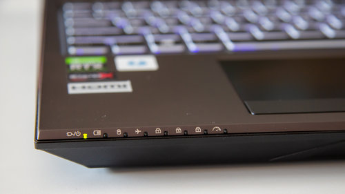 Hyperbook SL504 OLED / fot. techManiaK.pl