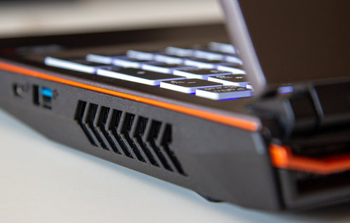 Hyperbook SL504 OLED / fot. techManiaK.pl