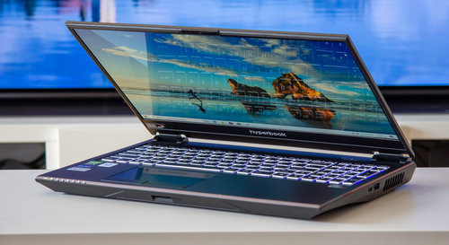 Hyperbook SL504 OLED / fot. techManiaK.pl