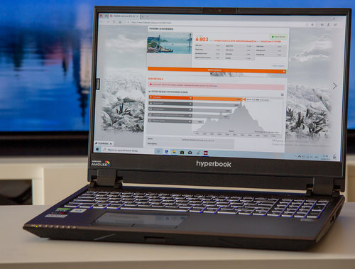 Hyperbook SL504 OLED / fot. techManiaK.pl