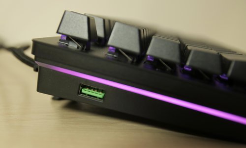 Razer Hunstman V2 Analog / fot. mobiManiaK.pl