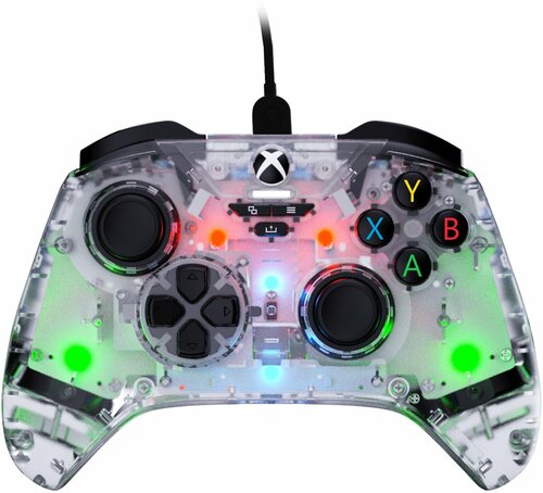 Nowe pady od Snakebyte z czujnikami Halla