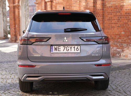 Nowy SUV PHEV wkracza na polskie drogi