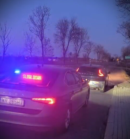 Kierowcy wpadali jeden po drugim