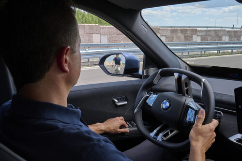 BMW rozwija systemy bezpieczeństwa